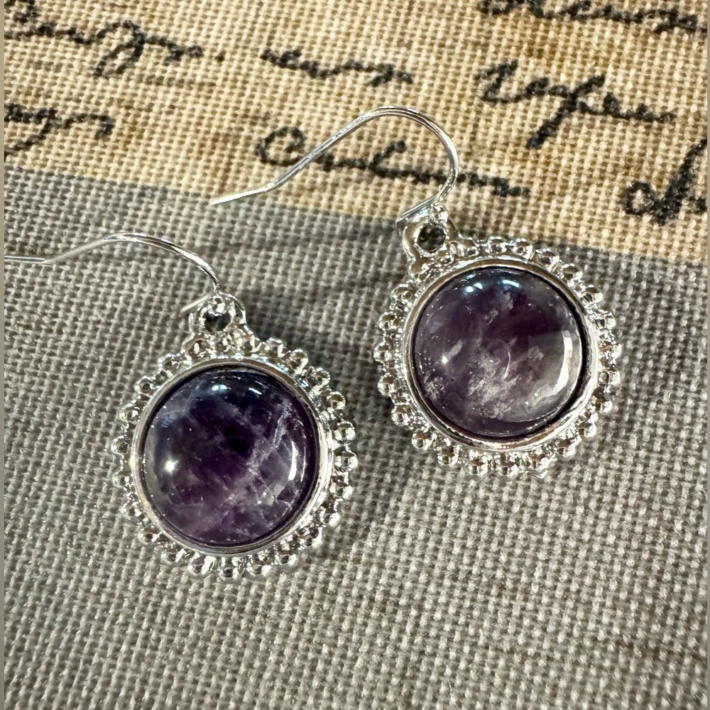 New Natural Purple Amethyst Quartz Crystal Gemstone Cabochon Silvertone Earrings
